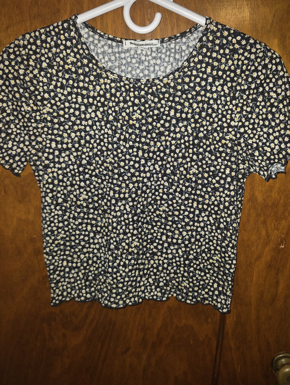 American Eagle Outfitters Navy Short Sleeve Floral Tee